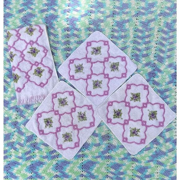 Vintage Towel Set - Picture 1 of 8